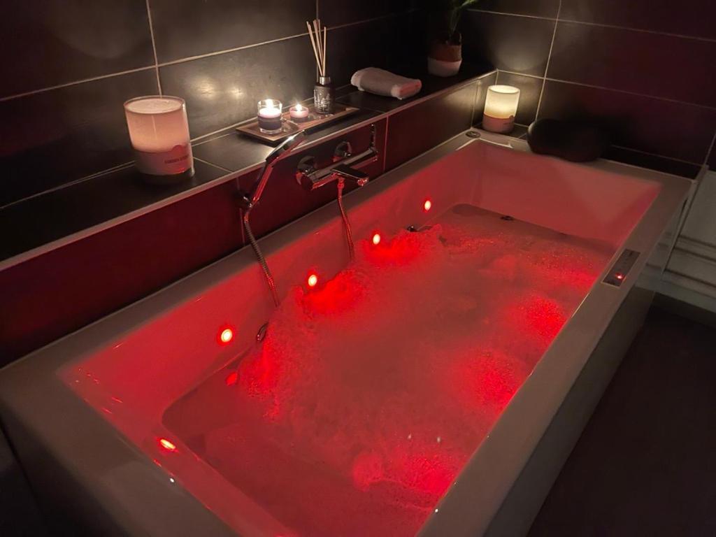 Suites Mana - La Perle Des Isles , Superbe Maison Art Deco Avec Balneotherapie Rethel Eksteriør billede